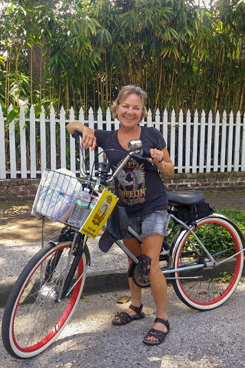 Free Wheelin' with guide, Laura, on an extensive garden district  tour.