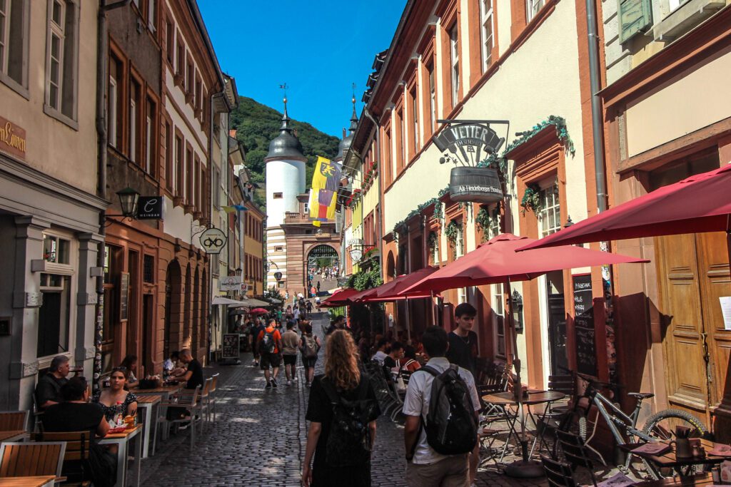 Going rogue for beer tastings with new friends after the Heidelberg Archeological tour.