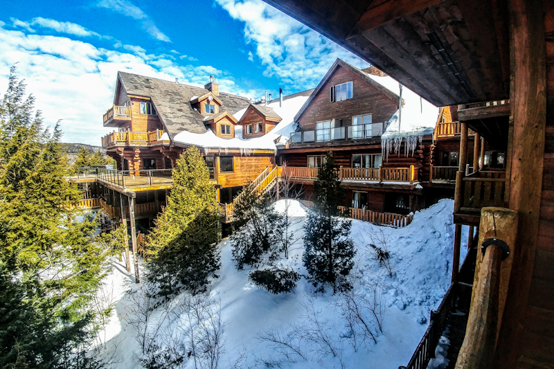 Hotel Sacacomie is nestled in nature and an immersion into the region's great outdoor adventures.